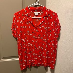 ✨Red floral shirt